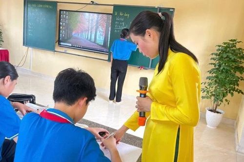 Những người tiên phong triển khai lớp học số