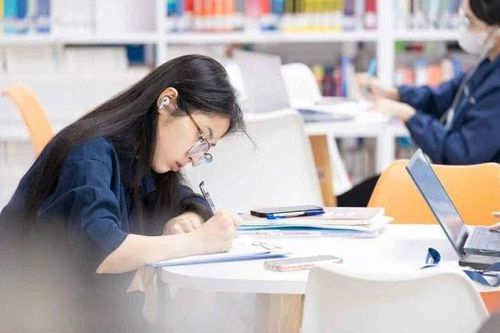 An toàn cho sinh viên trên không gian mạng