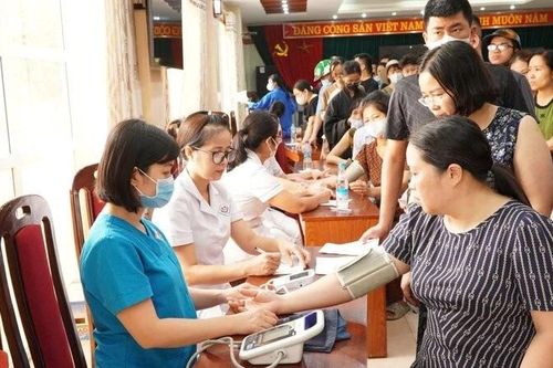 Bảo vệ tính mạng người dân sau lũ