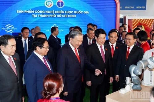 Không gian triển lãm tại Đại hội đại biểu Đảng bộ Thành phố Hồ Chí Minh lần thứ I