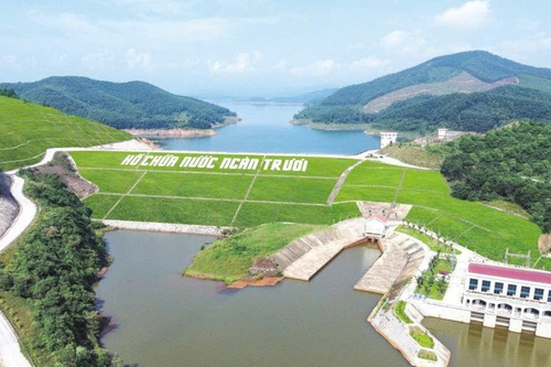 Giữ an toàn hồ đập mùa mưa lũ