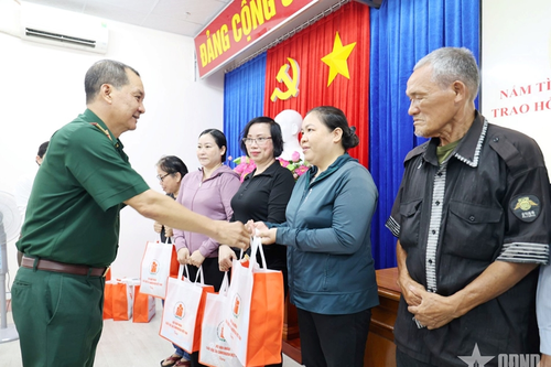 Đoàn công tác Trung ương Hội Nạn nhân chất độc da cam/dioxin Việt Nam làm việc tại Khánh Hòa