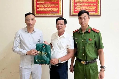 Công an Hà Tĩnh giúp người dân nhận lại 100 triệu đồng chuyển nhầm