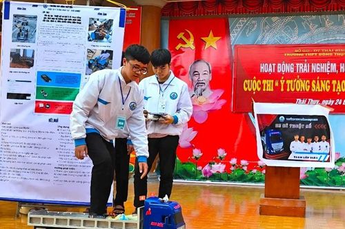 Khơi dậy niềm đam mê sáng tạo khoa học kỹ thuật cho học sinh