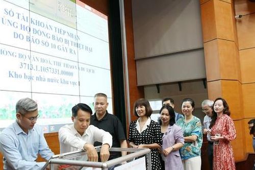 Bộ VHTTDL quyên góp gần 4,3 tỷ đồng hỗ trợ đồng bào vùng bão lũ