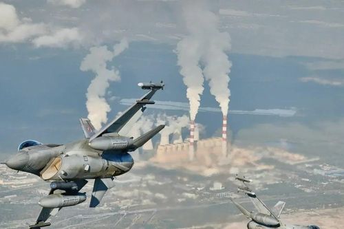 NATO tập trận răn đe hạt nhân giữa lúc căng thẳng với Nga