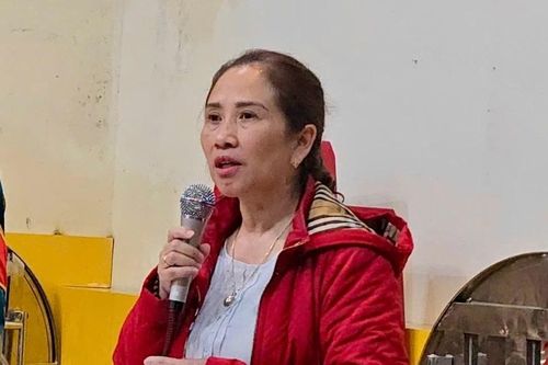 Vụ dân tố 'thực phẩm bẩn' tuồn vào trường học: Tiếp tục đình chỉ công tác hiệu trưởng