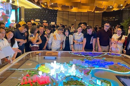 TPHCM xuất hiện khu vực chỉ 'dành cho nhà giàu', giá lập đỉnh 300 triệu đồng/m2