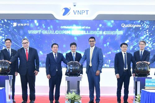 VNPT tuyên bố bước ngoặt 'Techco hóa', ra mắt Trung tâm Xuất sắc cùng Qualcomm