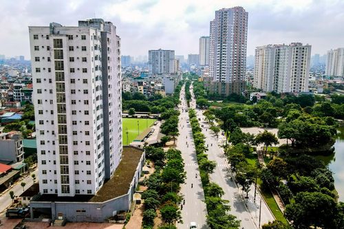 Giá căn hộ chạm 100 triệu đồng/m2, có nên 'xuống tiền' lúc này?