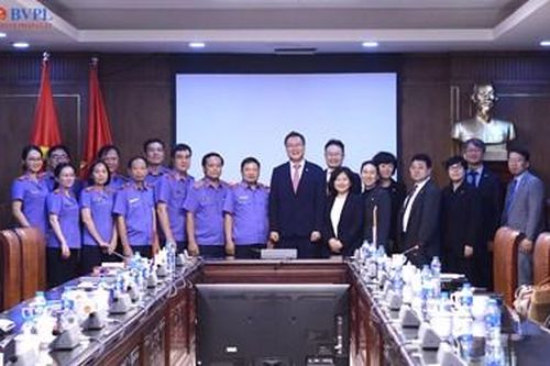 Chi hội luật gia VKSND tối cao làm việc với Đoàn Luật sư Seoul, Hàn Quốc