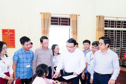 Lãnh đạo UBND tỉnh Nghệ An kiểm tra thực tế, tháo gỡ khó khăn, vướng mắc trong thực hiện chính quyền địa phương 2 cấp