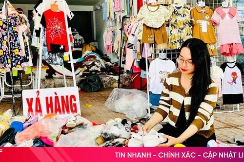 Shop quần áo ở Hà Tĩnh đồng loạt xả hàng thời điểm giao mùa