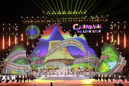 'Concert Hạ Long 2025': Biểu diễn nghệ thuật đặc sắc cùng màn pháo hoa tầm cao