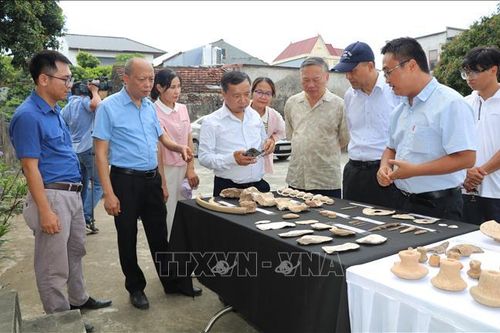 Khơi dậy giá trị di sản từ 'lòng đất' Mán Bạc