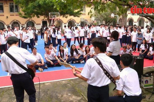 Giờ ra chơi không điện thoại: Học sinh tìm lại niềm vui tuổi học trò