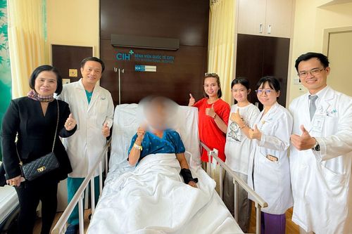 Cứu sống bệnh nhân Campuchia bị xuất huyết não, thuyên tắc phổi cấp