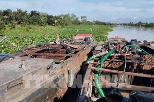 Đồng Tháp xử lý nghiêm nạn 'cát tặc' hoành hành