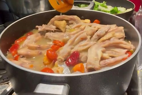Đặc sản miền Tây nghe tên muốn 'chạy mất dép', ai dè có tiền cũng khó ăn được vì lý do đặc biệt