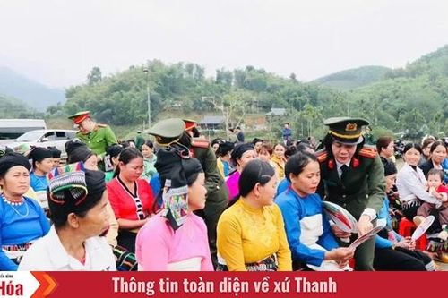 Phụ nữ Công an tỉnh gương mẫu đi đầu