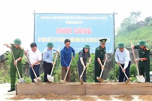 Giúp người nghèo 'an cư, lạc nghiệp'