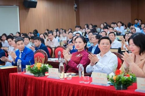 Phát huy vai trò của Mặt trận Tổ quốc Việt Nam trong phát triển kinh tế tư nhân