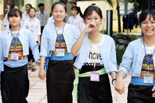 Hỗ trợ gạo cho học sinh Trường Phổ thông Dân tộc nội trú Hà Nội