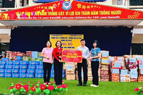 Nhiều hoạt động thiện nguyện hỗ trợ người dân vùng lũ Bắc Ninh