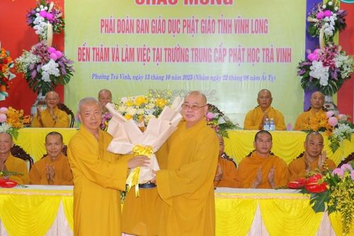Vĩnh Long: Ban Giáo dục Phật giáo tỉnh thăm ba Trường Trung cấp Phật học trên địa bàn
