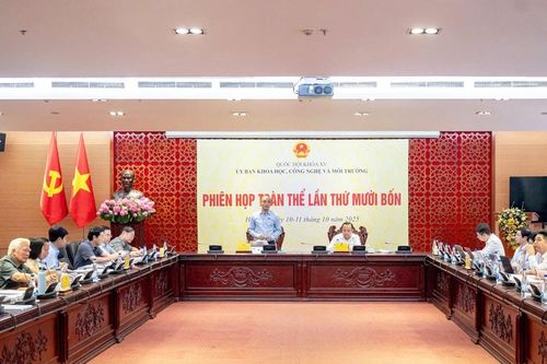 Hoàn thiện chính sách pháp luật khoa học, công nghệ, đổi mới sáng tạo và chuyển đổi sốTăng cường năng lực cạnh tranh quốc gia về công nghệ cao
