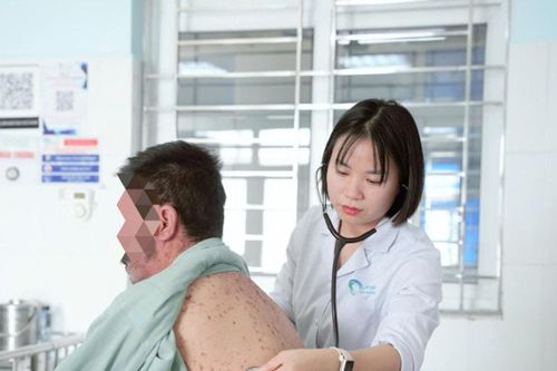 Uống thuốc giảm đau trôi nổi chứa Phenylbutazone, người đàn ông nhập viện