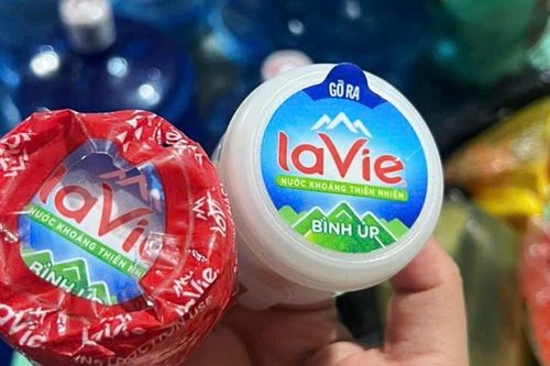 Sản xuất 20.000 bình nước Lavie giả bán ra thị trường