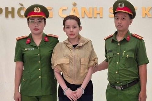 Hé lộ pháp nhân kinh doanh sản phẩm giảm cân với doanh thu hàng trăm tỷ đồng của Ngân 98