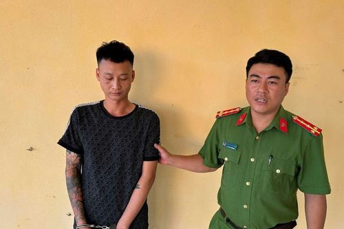 Khởi tố Đỗ Văn Vương, lộ bí mật 'động trời' về chiếc điện thoại di động nhãn hiệu VIVO Y03 màu đen xanh