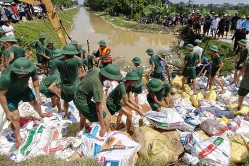 Hơn 12km đê bị sạt lở, tỉnh Bắc Ninh ban bố tình huống khẩn cấp