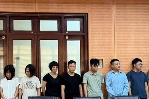 10 bị can trong vụ 'Shark Bình' bị khởi tố, bắt tạm giam gồm những ai?