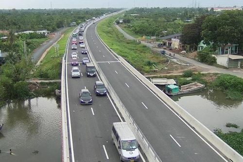 Cao tốc Trung Lương - Mỹ Thuận thu phí theo biểu giá mới từ 1-11