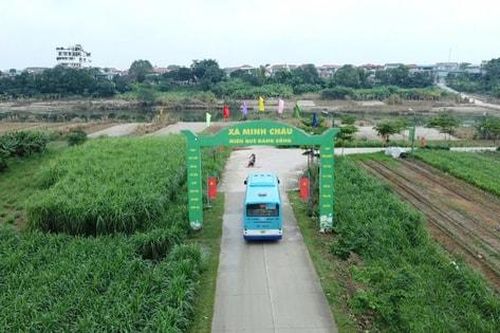 Khai trương tuyến xe buýt 20ATC kết nối xã đảo Minh Châu với trung tâm Hà Nội