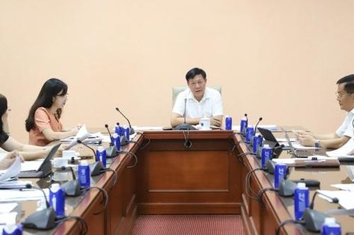 Thứ trưởng Đỗ Xuân Tuyên: Xây dựng Thông tư mới để đưa dịch vụ y học cổ truyền đến gần hơn với người dân