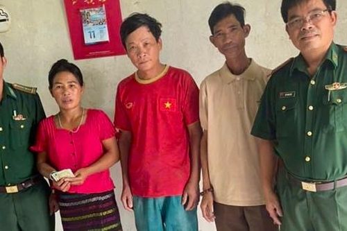 Người thợ xây nghèo nhặt được ví tiền tìm người trả lại