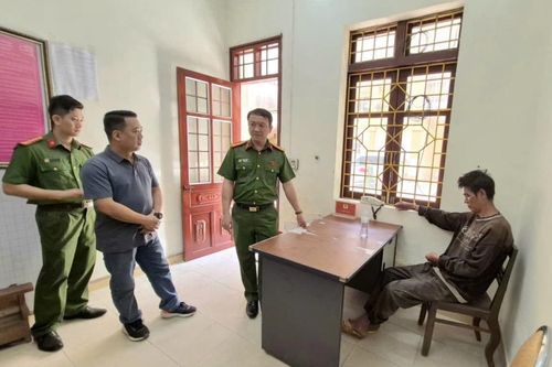 Nghi ngờ bị em họ 'bỏ bùa', đối tượng dùng búa gây án