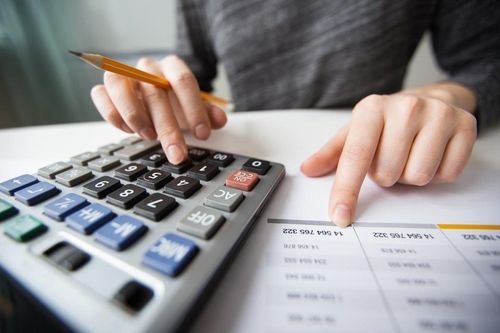 Đau đầu vì phải 'tự nguyện' đóng đủ loại tiền quỹ phụ huynh