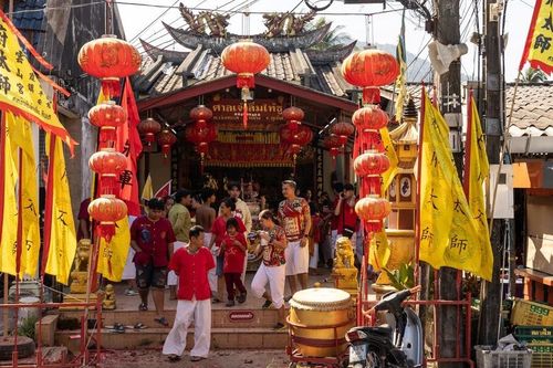 Khách Trung Quốc bị ép 'không mua hàng, khỏi lên xe' ở Thái Lan