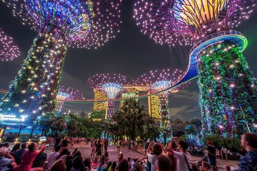 Mỹ lần đầu tiên ra khỏi xếp hạng hộ chiếu quyền lực nhất thế giới