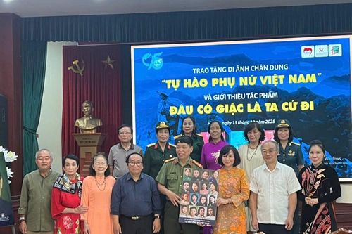 Tái hiện chân dung người phụ nữ Việt Nam anh hùng qua di ảnh phục dựng