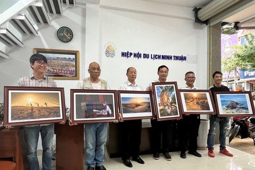 Trao giải Cuộc thi 'Ảnh đẹp - Video ấn tượng Du lịch Nam Khánh Hòa 2025'