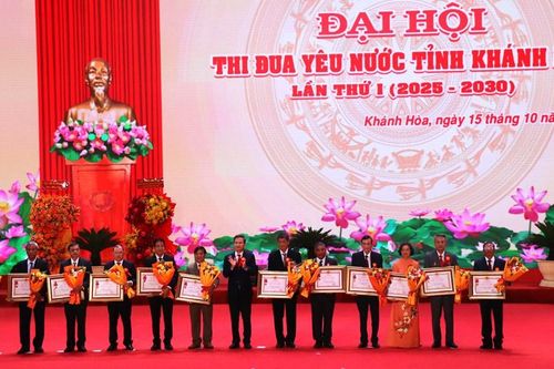 Đại hội Thi đua yêu nước tỉnh Khánh Hòa lần thứ I