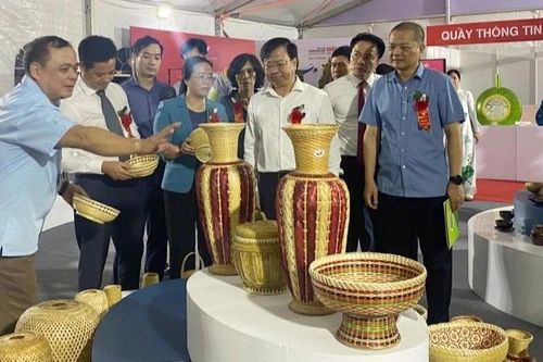 Triển lãm sản phẩm OCOP, làng nghề phục vụ du lịch tại xã Thạch Thất
