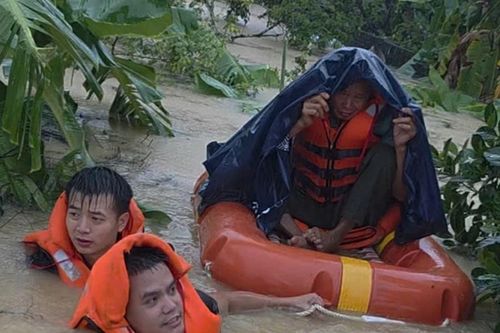 Chính phủ Australia gửi 18 tấn hàng viện trợ bão lũ đến Bắc Ninh