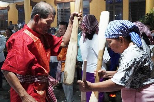 Giảm nghèo về thông tin giúp nâng cao hiểu biết, tạo đồng thuận cho người dân